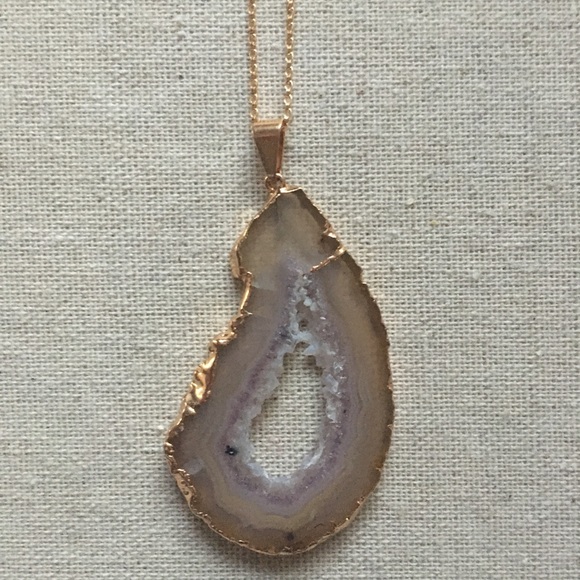 Geode Necklace - Picture 2 of 2